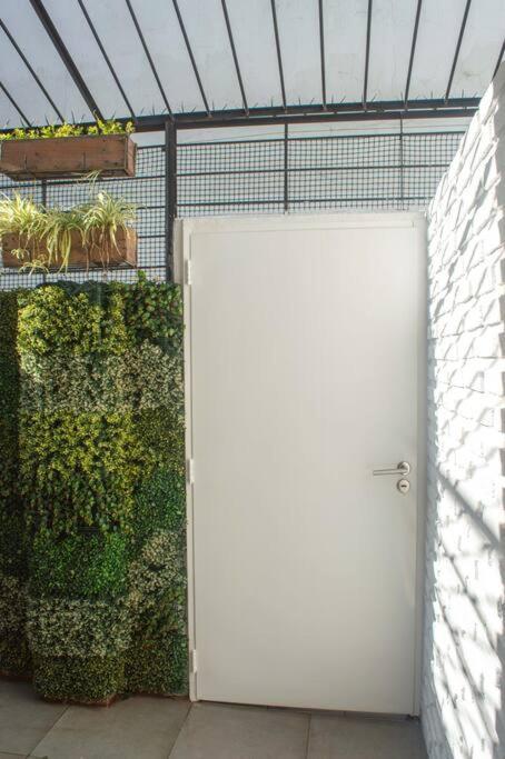 Hermoso Y Comodo Alojamiento Con Patio En Nunez 布宜诺斯艾利斯 外观 照片